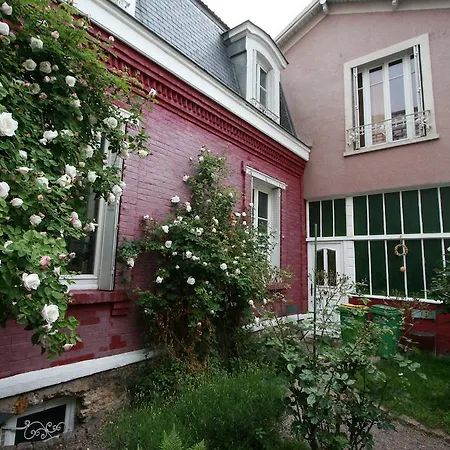 La Maison Rouge Parijs
