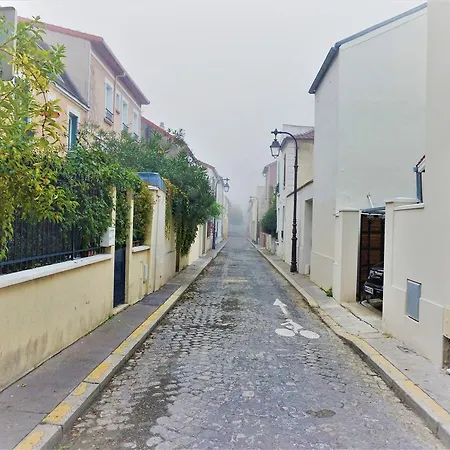 ラ メゾン ルージュ ベッド・アンド・ブレックファスト